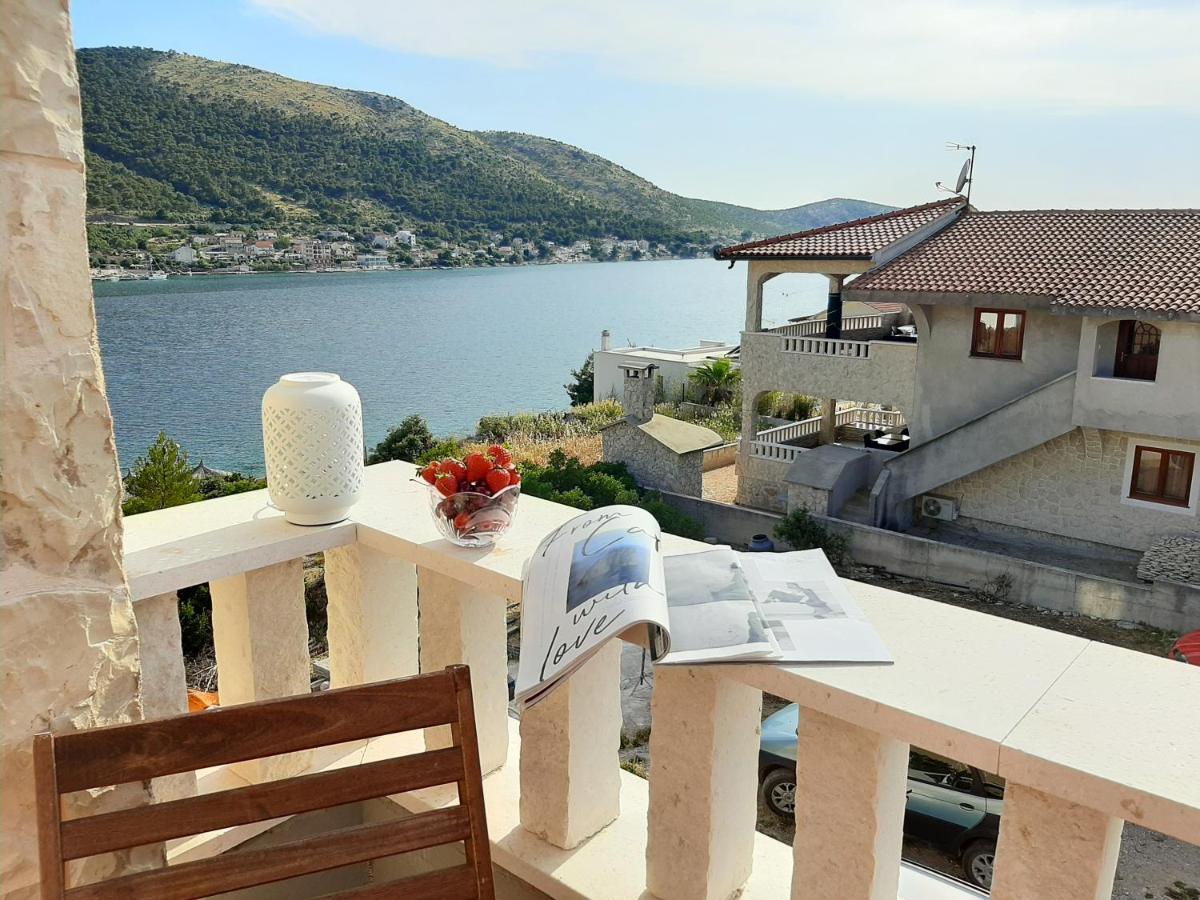 Apartamento Holiday Beach House Grebaštica Exterior foto