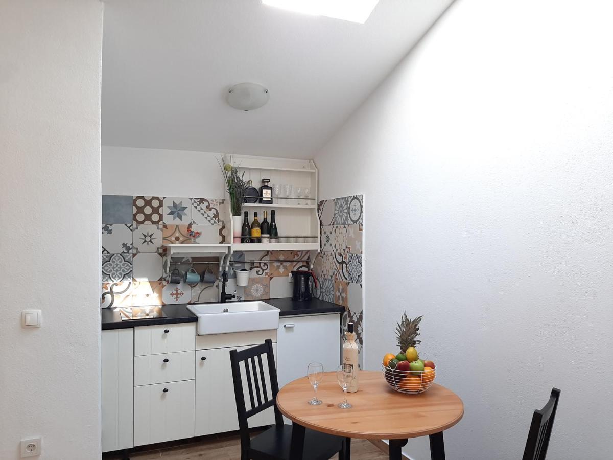 Apartamento Holiday Beach House Grebaštica Exterior foto